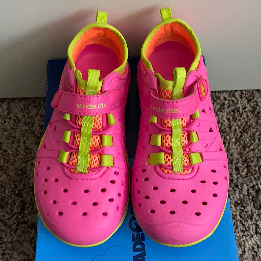 Stride Right made2play Pink Phibians